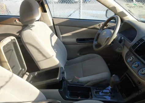 2006 Toyota Camry Le from USA, damaged, VIN 4T1BE32K16U701993